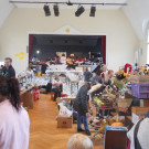 Bilder vom Flohmarkt im Austriahaus