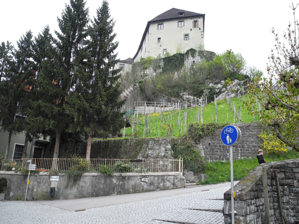 Burg2_JPG-1334481912