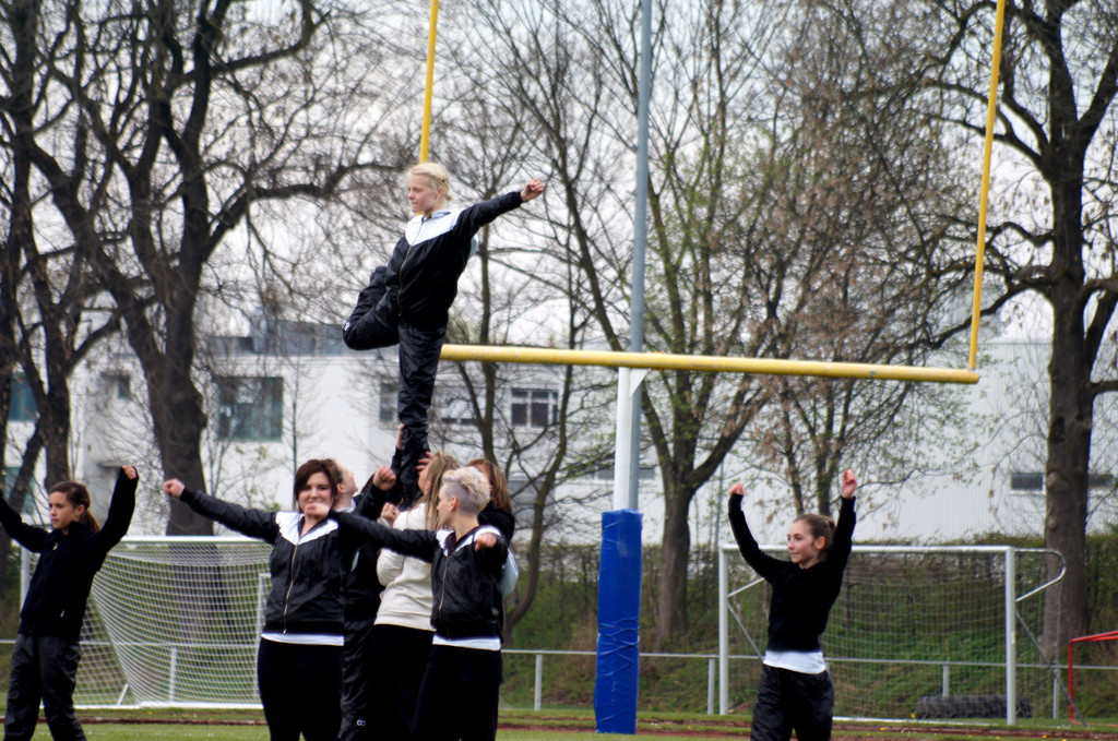 Die Cheerleaders in Action_JPG-1334494872