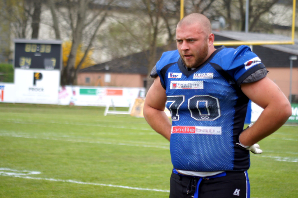 O-Line Spieler _LT_ Tobias Biehl_JPG-1334495113