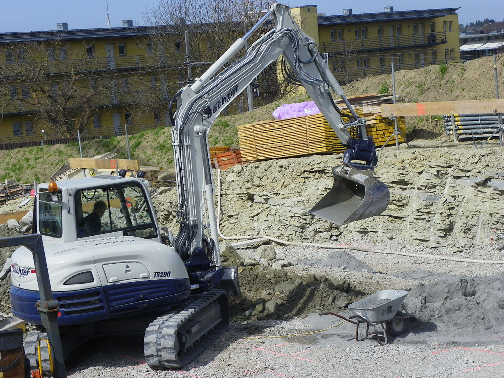 114_2341_JPG-1334612498