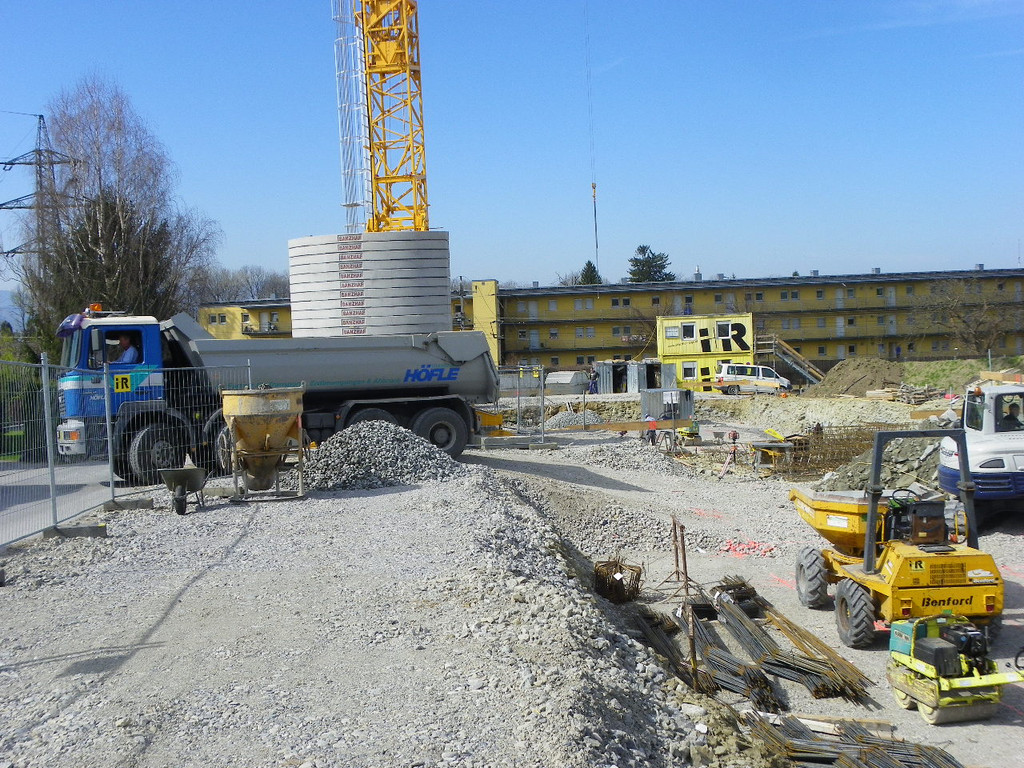 114_2342_JPG-1334612504