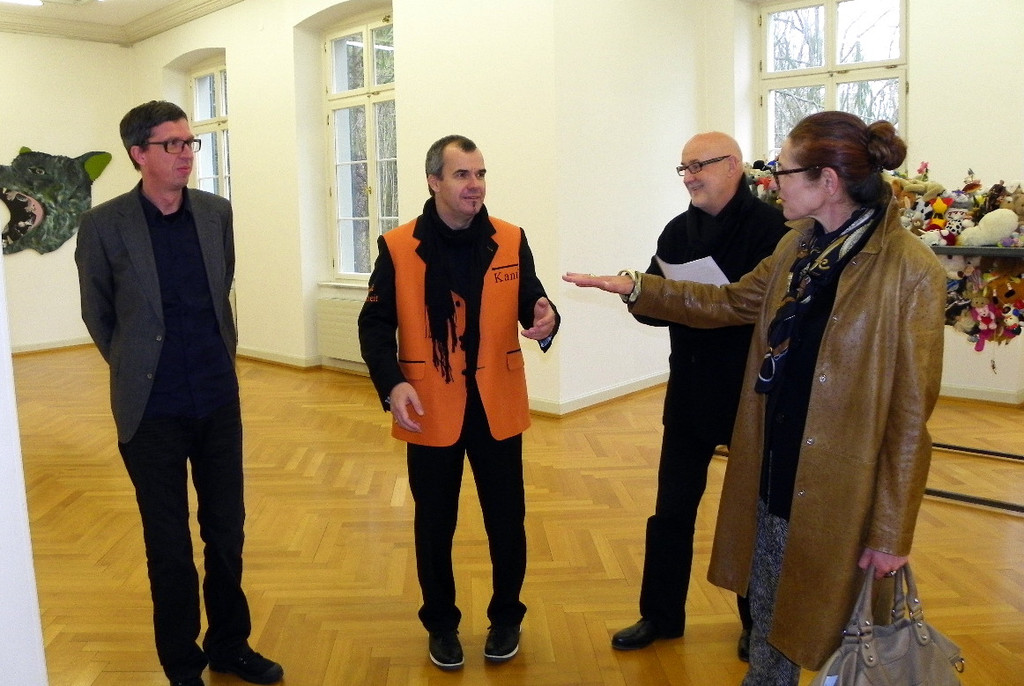 114_3282_JPG-1334620799