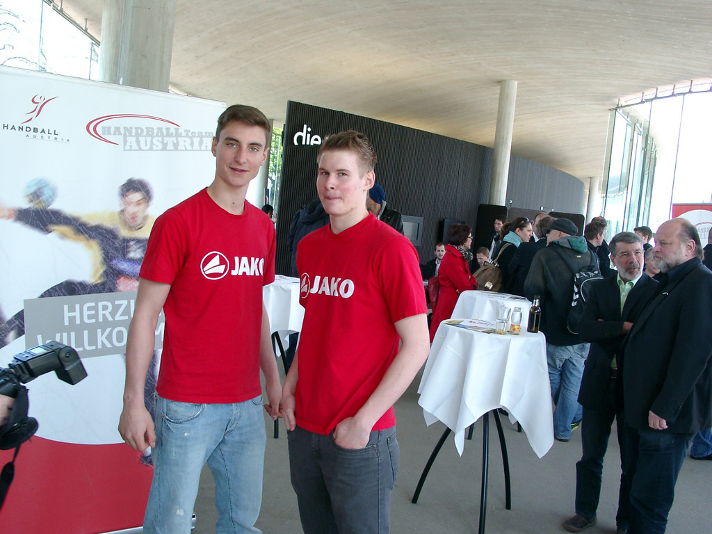 01011070_JPG-1334672277