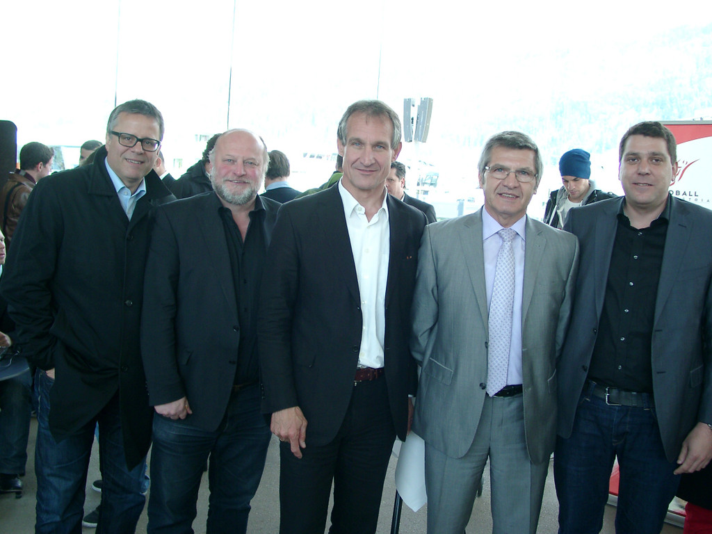 01011073_JPG-1334672320