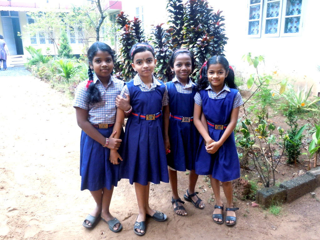 Schuluniform_JPG-1334778297