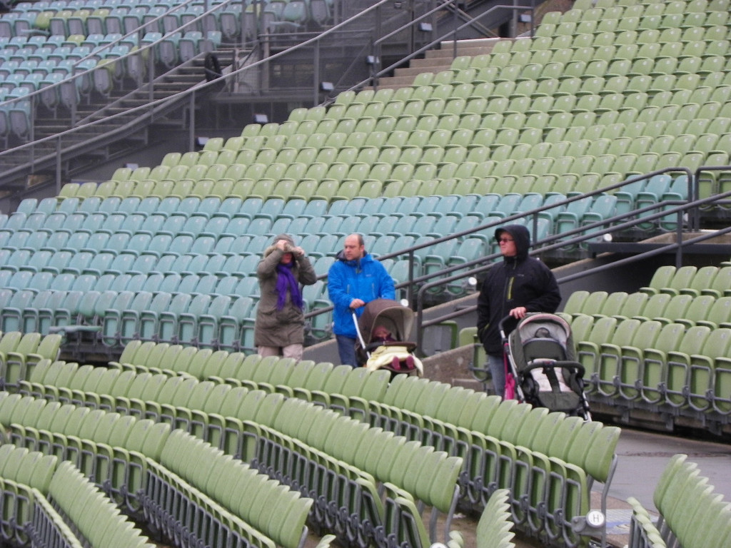 114_3323_JPG-1334788835