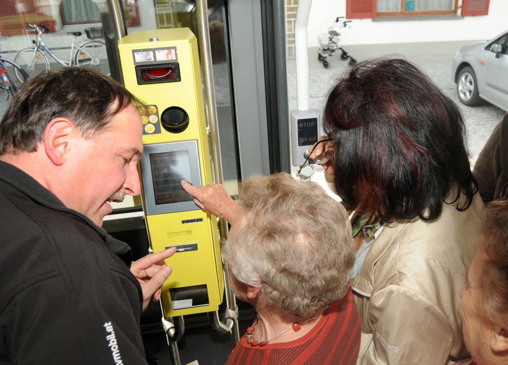 Seniorenbund Fu__ach 19_04_2012 16_jpg-1334944675