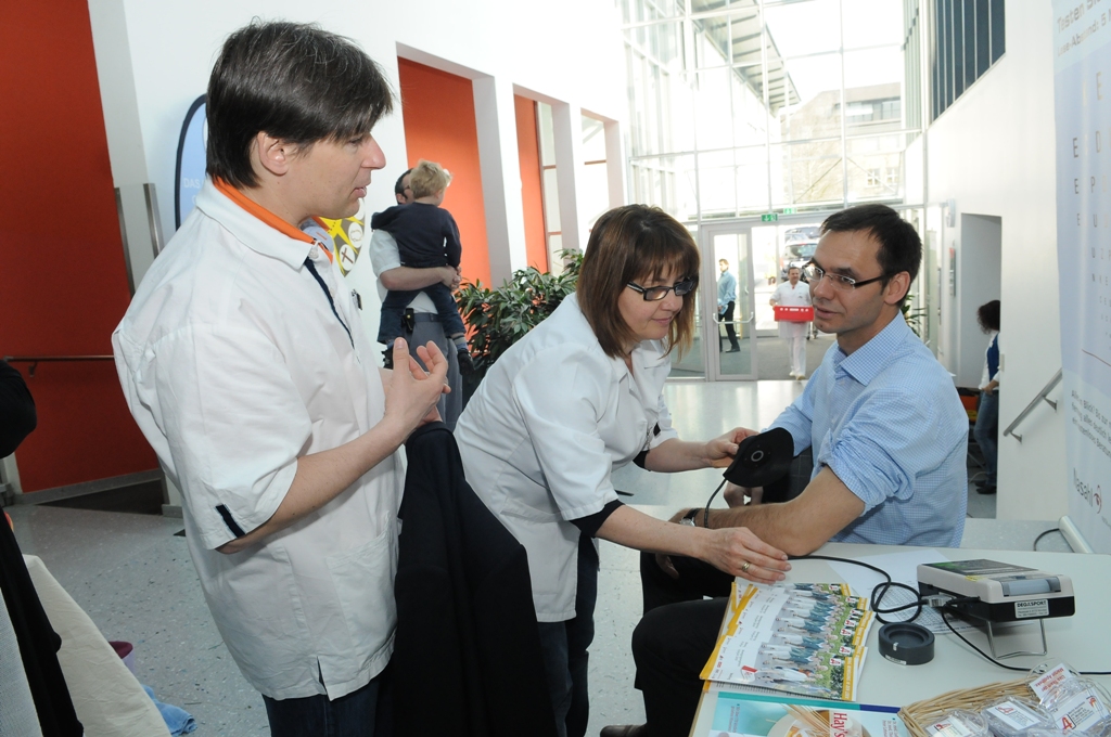 Gesundheitstag Apotheke quer 2011_jpg-1335000183