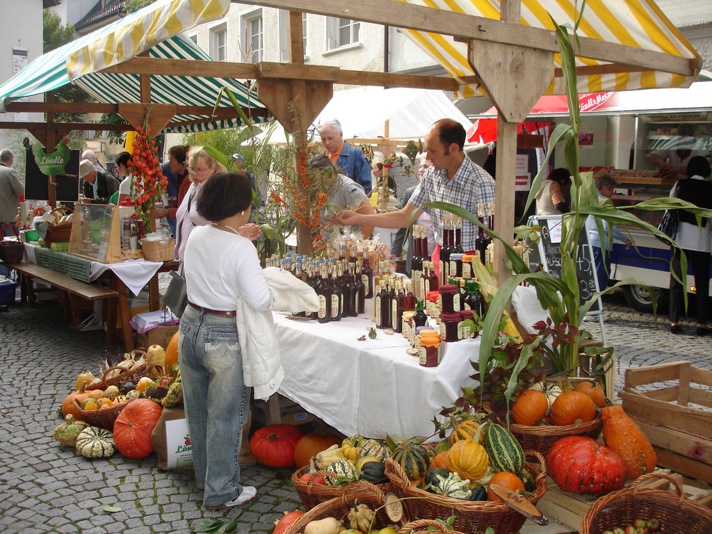 Stand_K__rbisse_20_Jahre_Bauernmarkt_07_jpg-1335111767