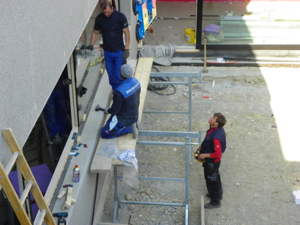 114_2465_JPG-1335127938