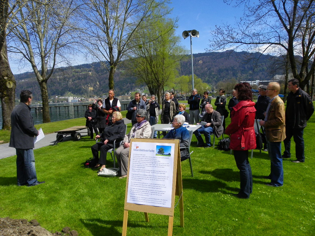 114_3551_JPG-1335132780