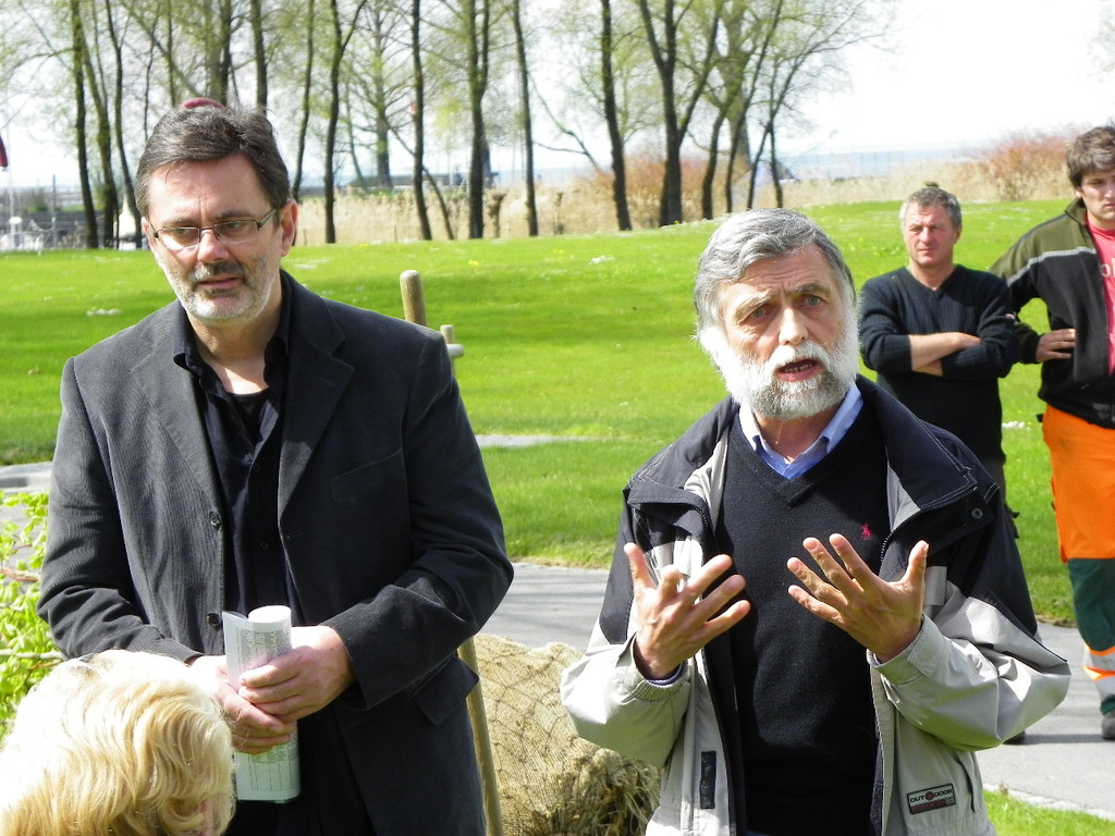 114_3560_JPG-1335132817