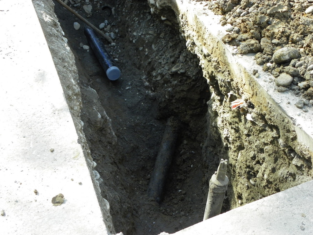 114_3698_JPG-1335133656