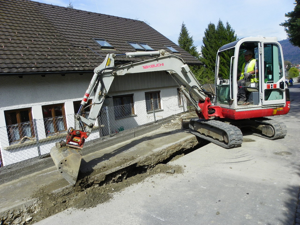 114_3700_JPG-1335133668