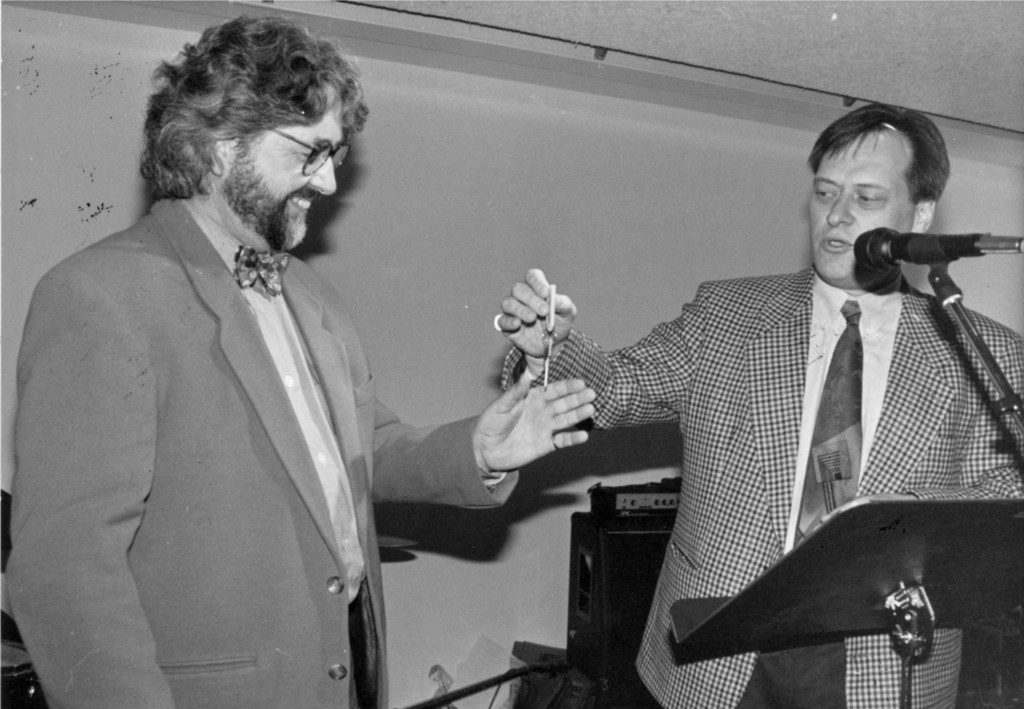 1994 Schl__ssel__bergabe Jazzseminar Bildgasse.JPG