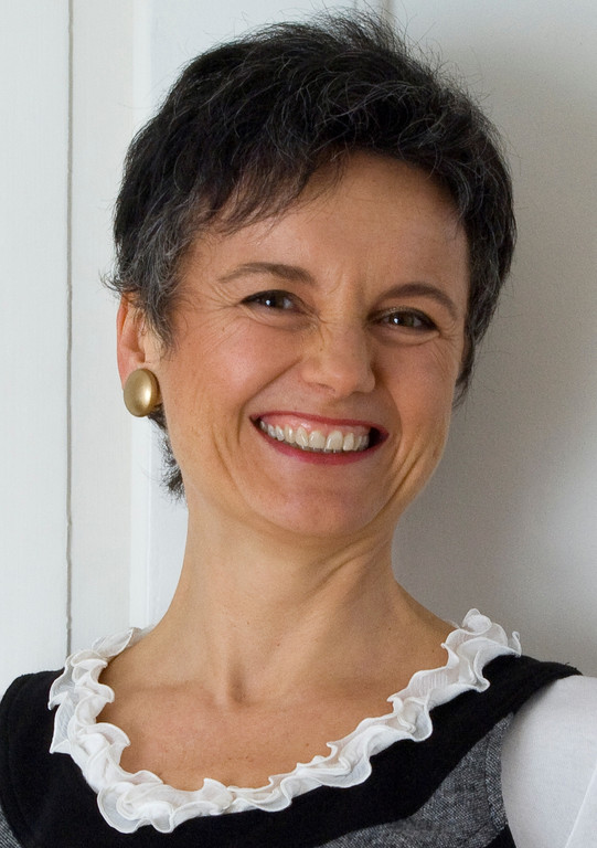 Portrait strahlend Pass.jpg