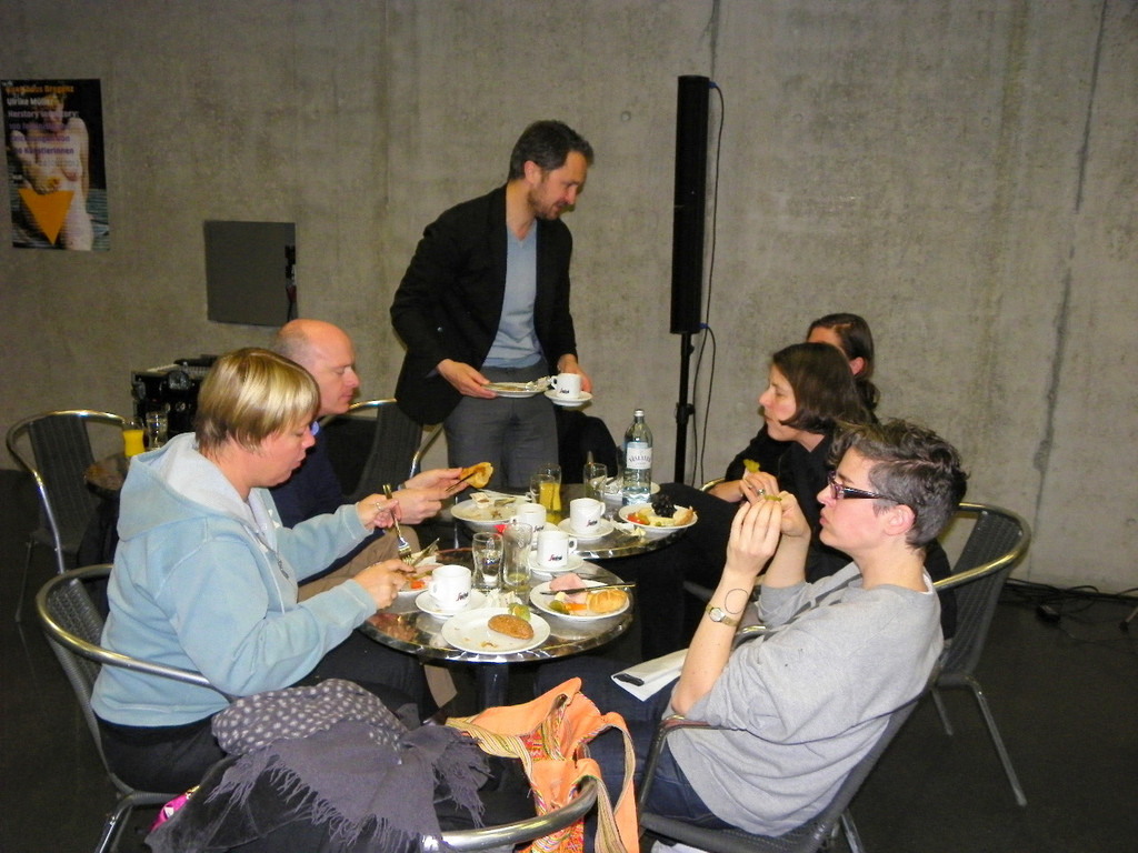 114_4064_JPG-1335298229