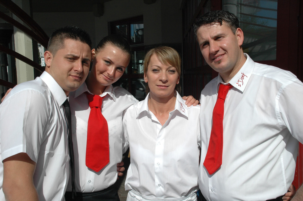 Neuer__ffnung_Dorf Cafe_VHotz _1__JPG-1335334444
