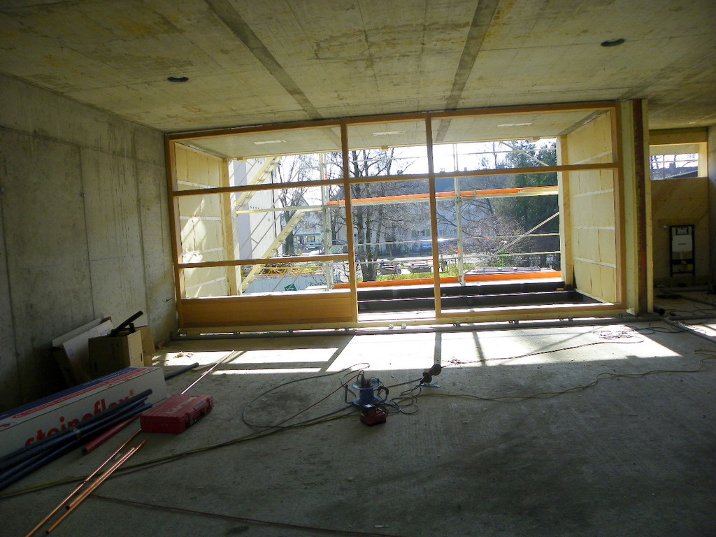 114_0305_JPG-1335388041