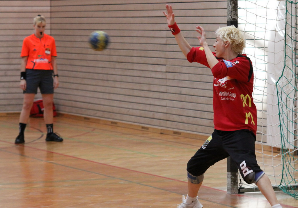 Handball Damen FK 2012 142.jpg
