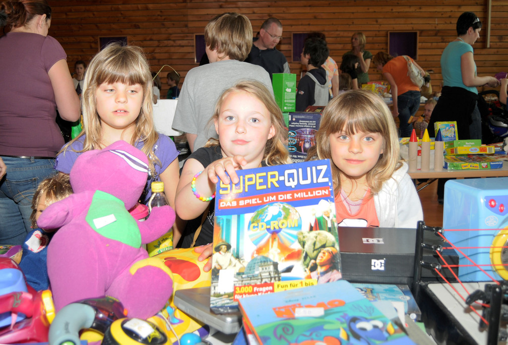 Kinderflohmarkt H__chst 27_04_2012 22_jpg-1335707801