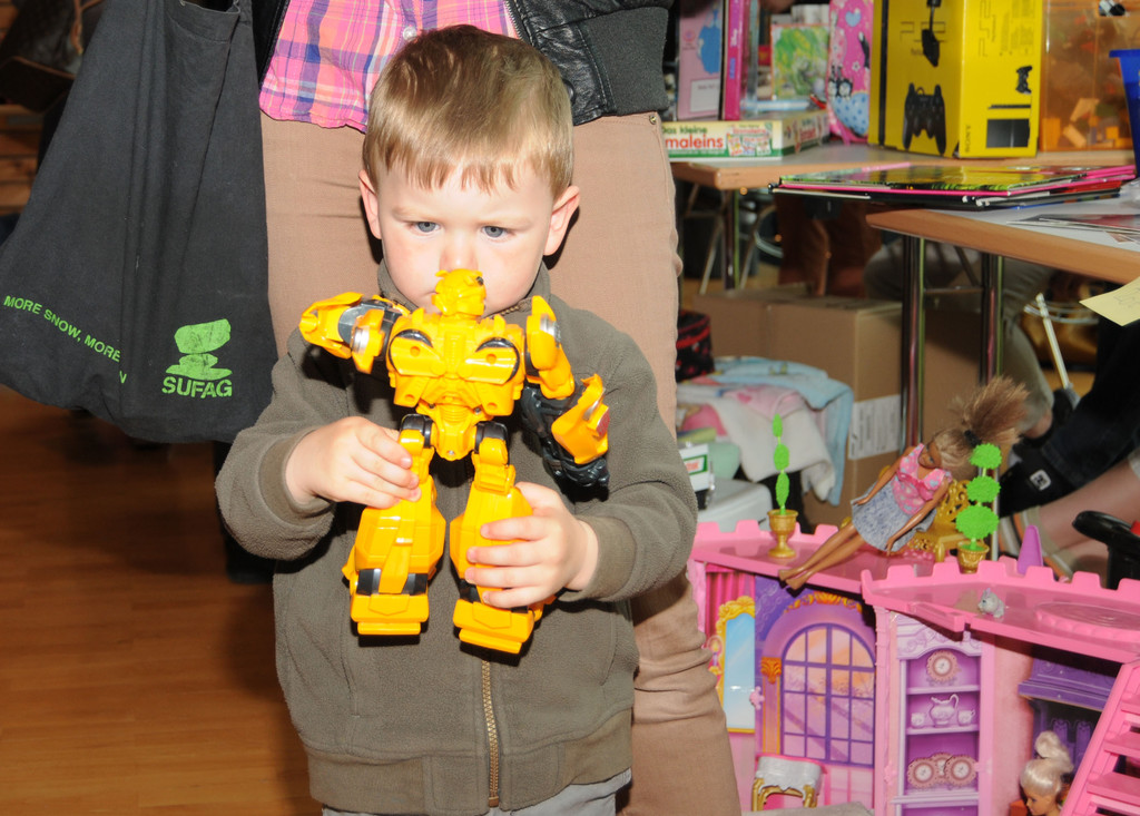 Kinderflohmarkt H__chst 27_04_2012 29_jpg-1335707813