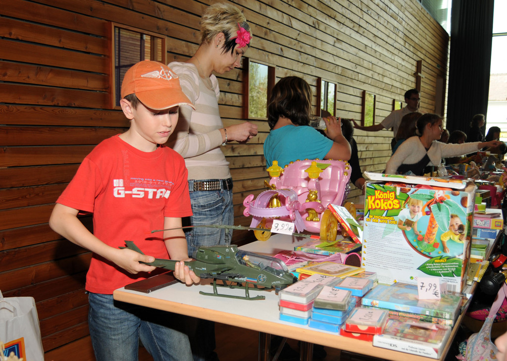 Kinderflohmarkt H__chst 27_04_2012 45_jpg-1335707853