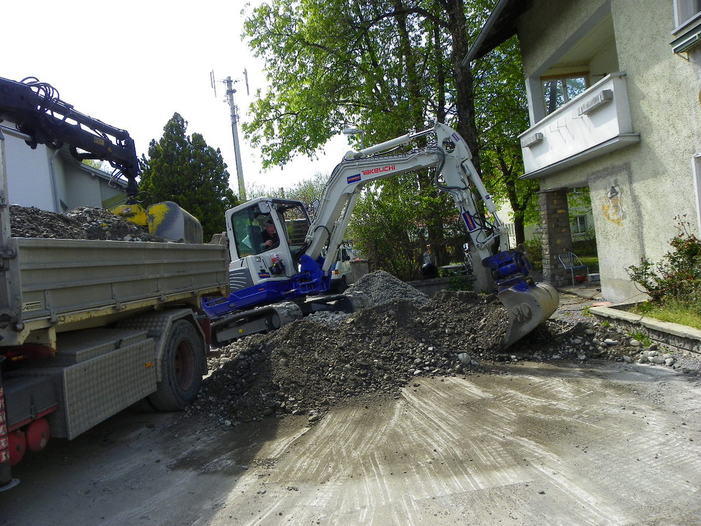 114_3720_JPG-1335740159