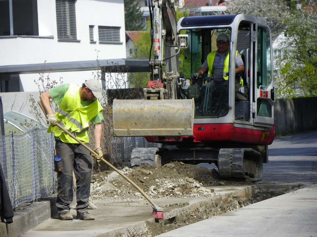 114_3712_JPG-1335740130