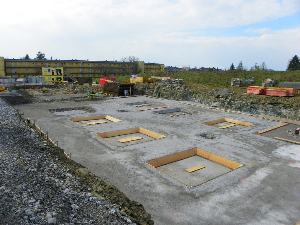 114_3006_JPG-1335745397