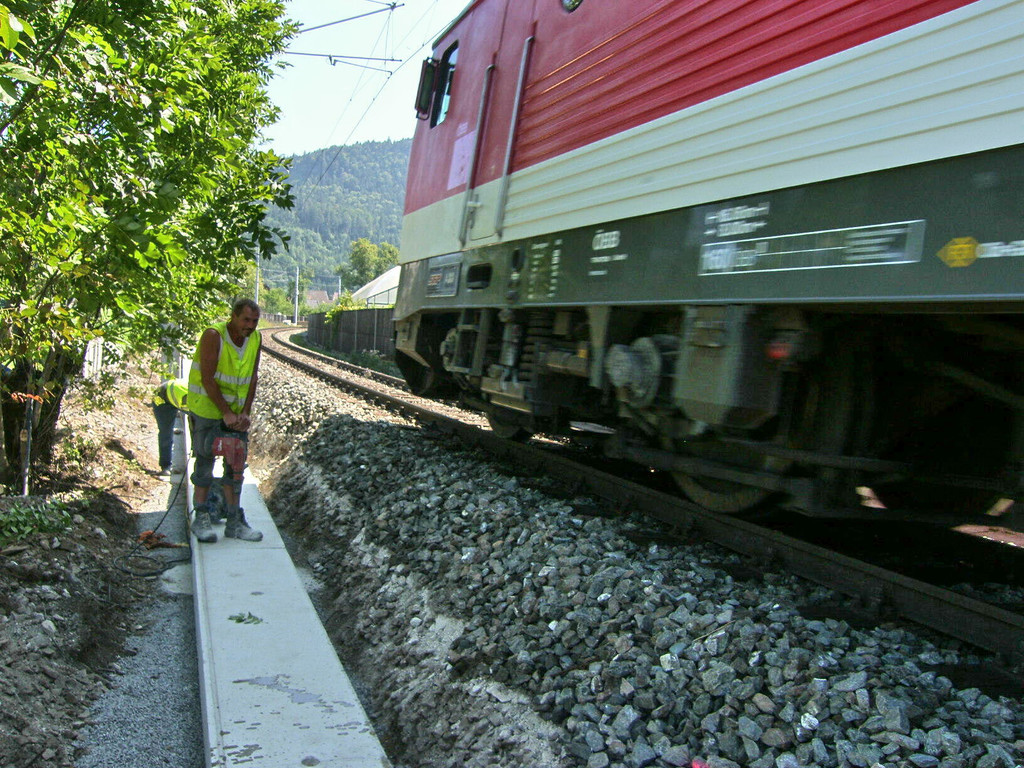 Tr__ge-Zug_jpg-1335762589