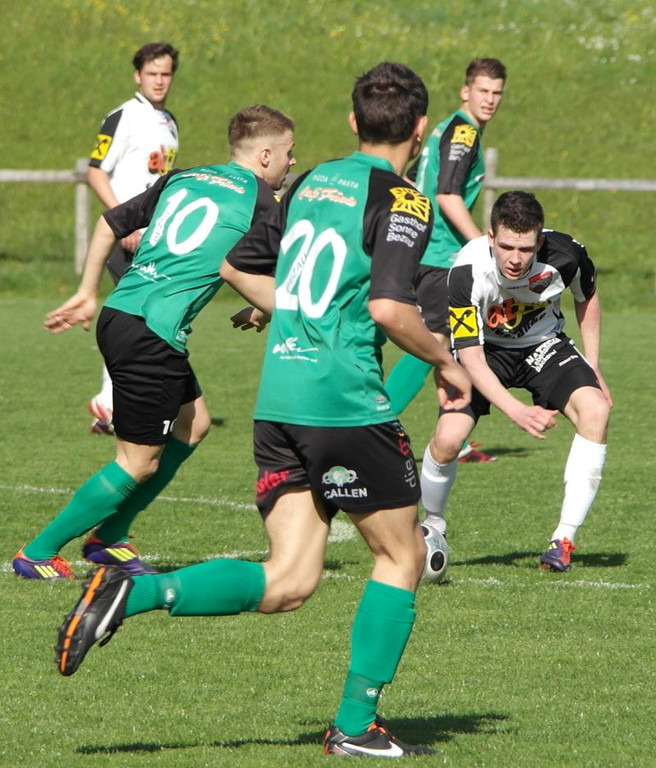 28_4_2012 Fertige Bilder FC Lingenau FC Bezau61.jpg