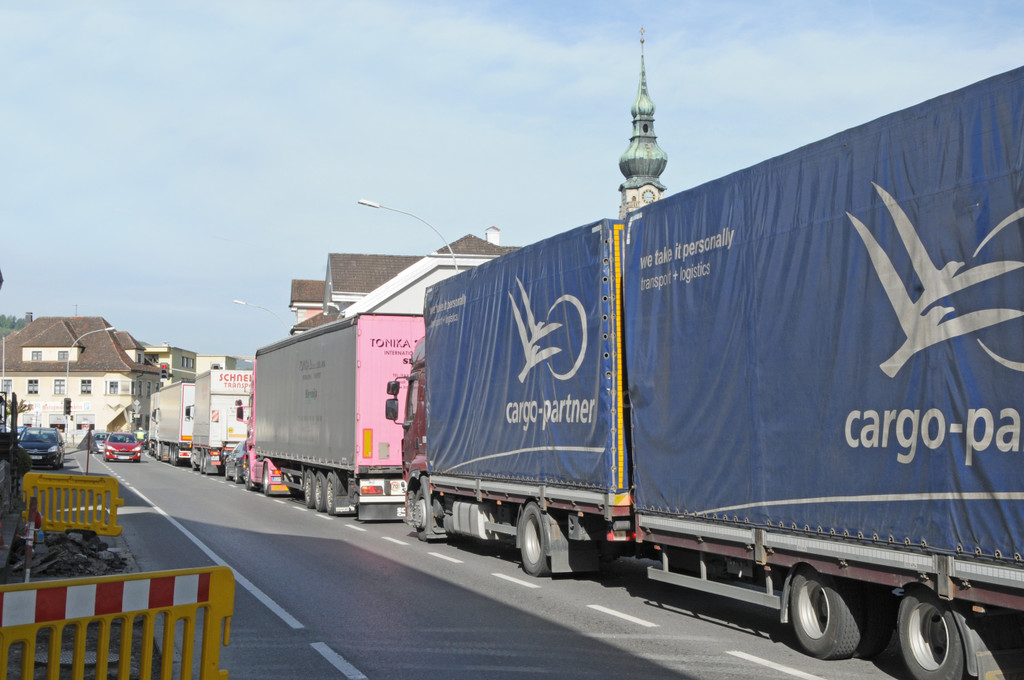 Stau H__chst 30_04_2012 6_jpg-1335776320
