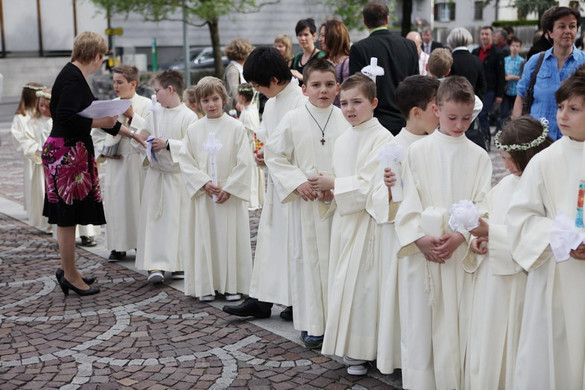 Kommunion_02_jpg-1335853568