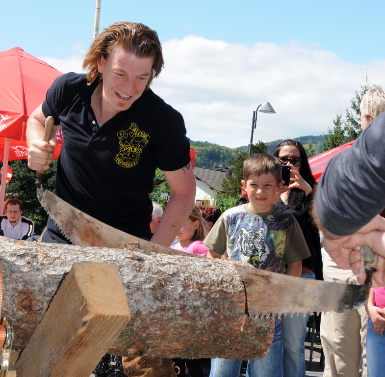Maibaum H__chst 01_05_2012 67_jpg-1335897316
