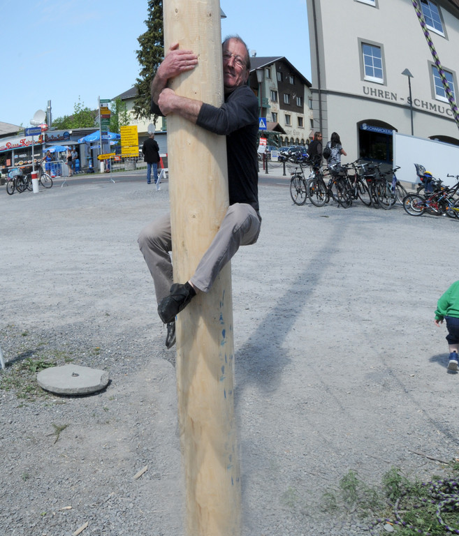 Maibaum H__chst 01_05_2012 155_jpg-1335897652