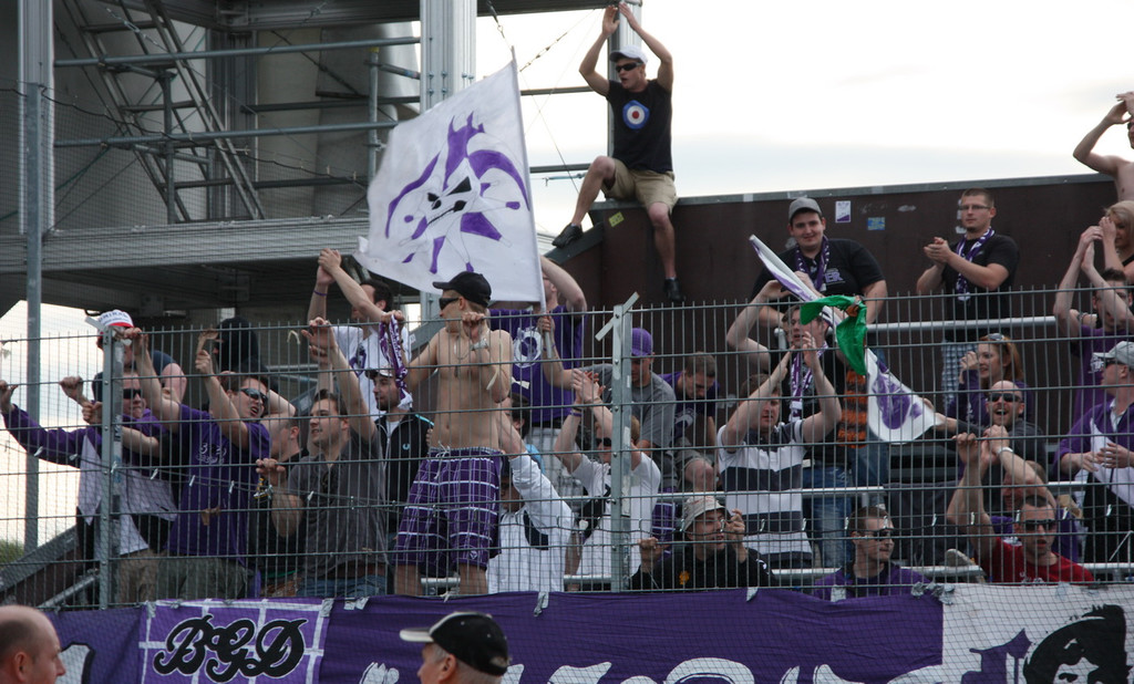 Chaoten  A_ Salzb 2012 020.jpg
