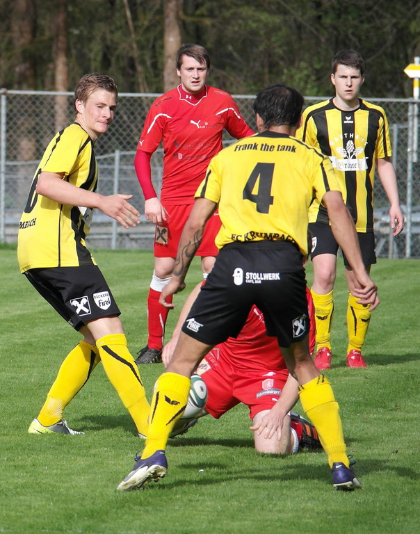1_5_2012 FC Langen FC Krumbach69.jpg