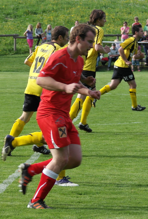 1_5_2012 FC Langen FC Krumbach77.jpg