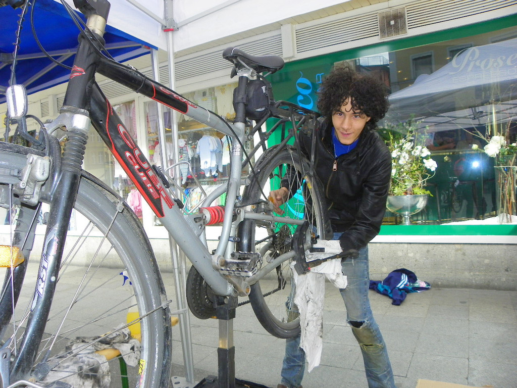 114_3927_JPG-1336085337