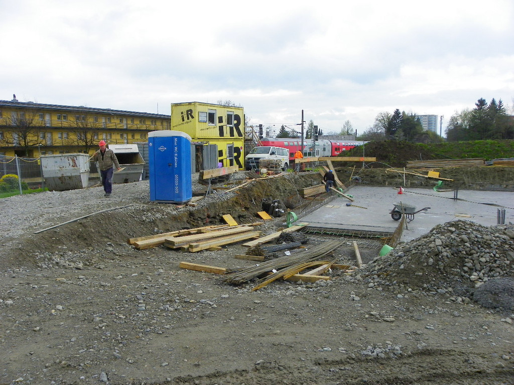 114_3211_JPG-1336088384