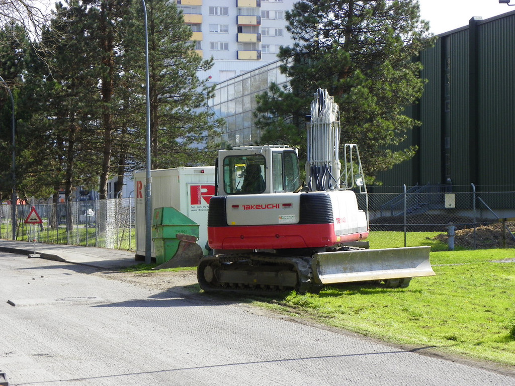 114_3439_JPG-1336089613