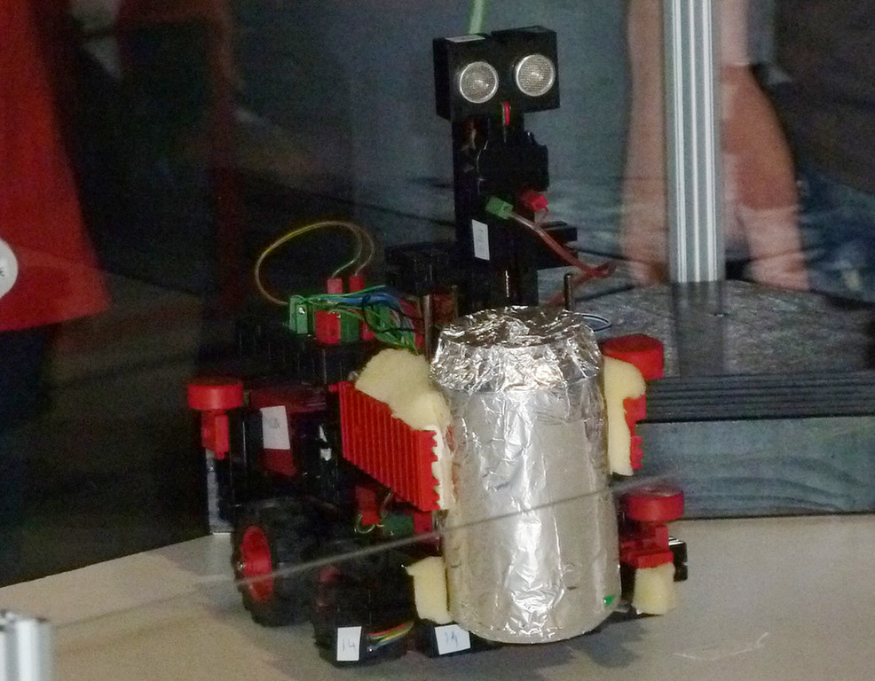 Robo6bRescue_jpg-1336142338