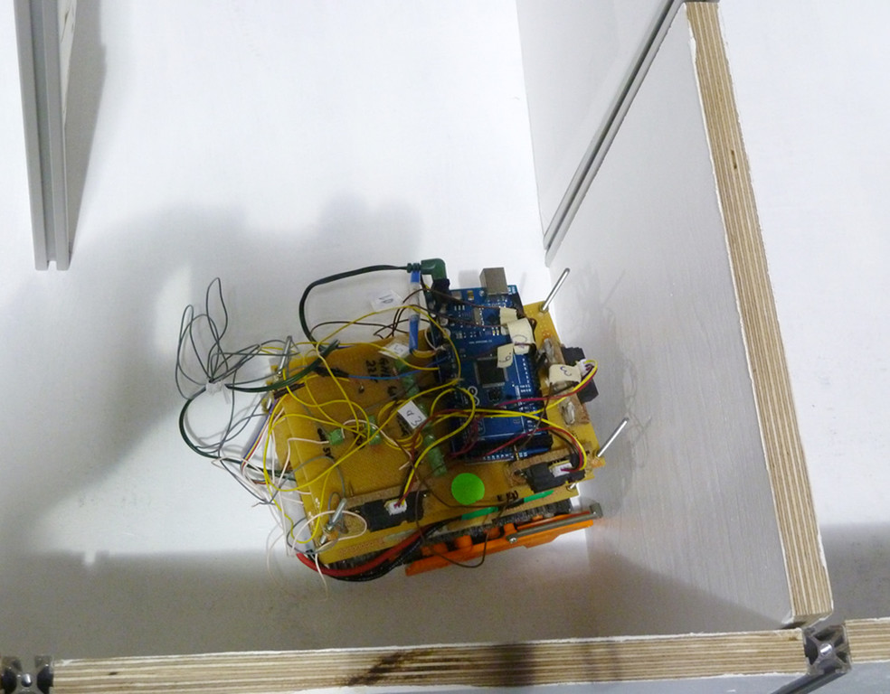 Robo6Rescue_jpg-1336142343