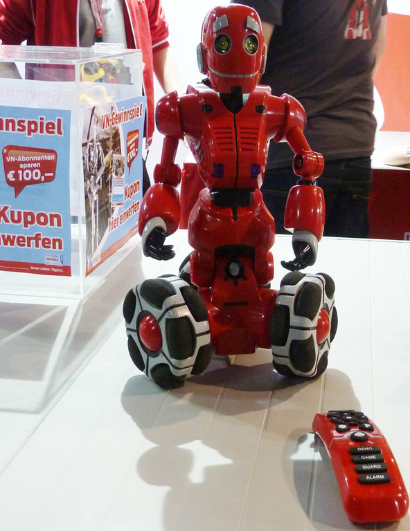Robo7amyRobot_jpg-1336142346