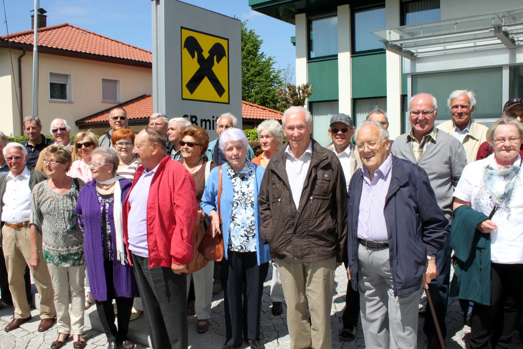 Raiba EHREN Ausflug 2012 _1__jpg-1336145943