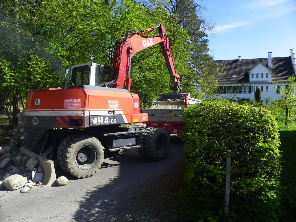 114_4974_JPG-1336204159