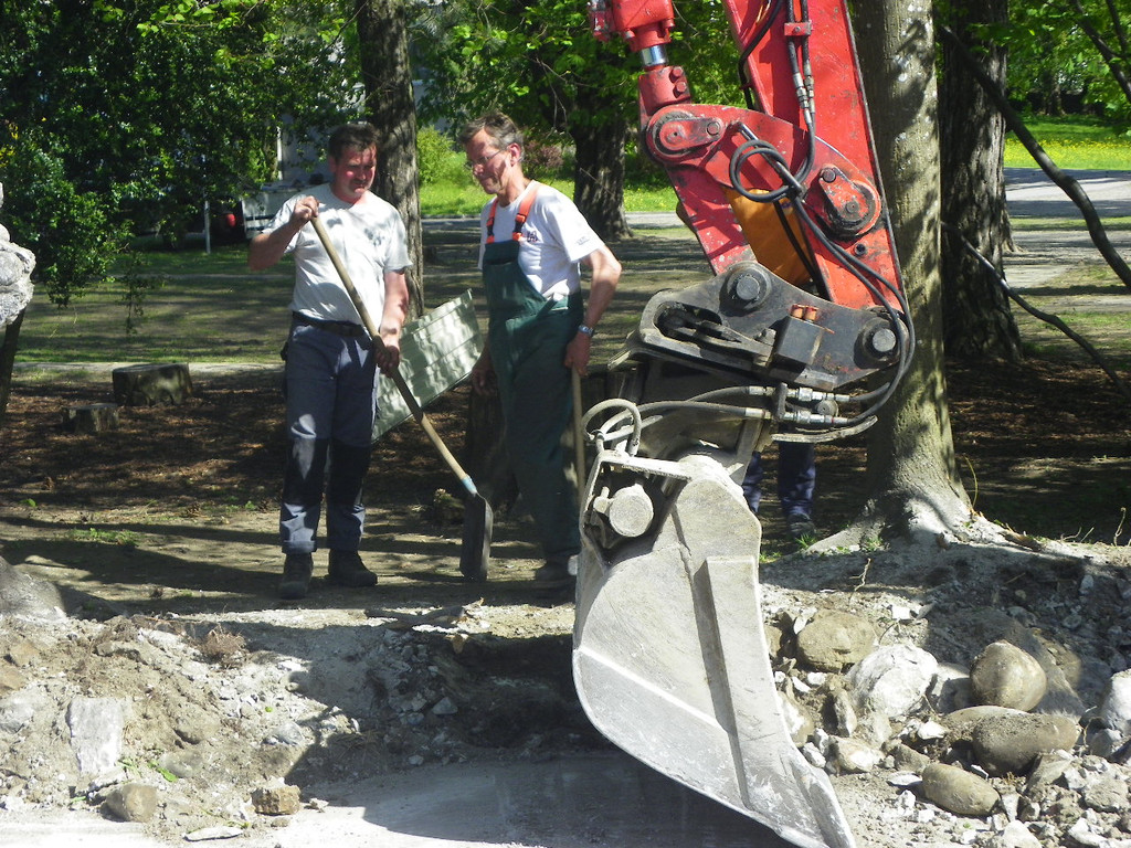 114_4985_JPG-1336204178