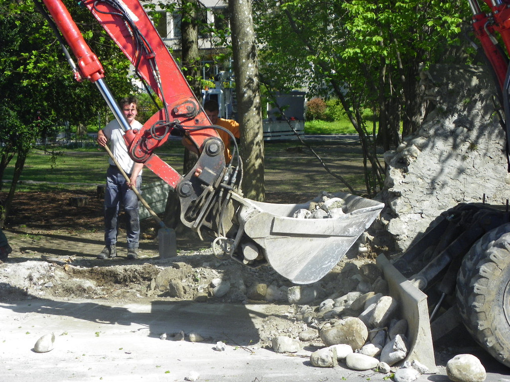 114_4986_JPG-1336204186